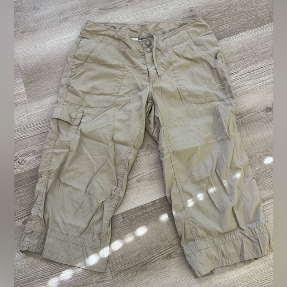 The north face shorts - Picture 1 of 4
